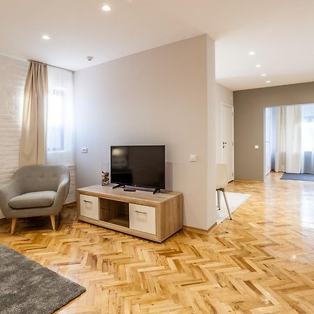 Apartmani Studio Zrenjanin Exterior foto